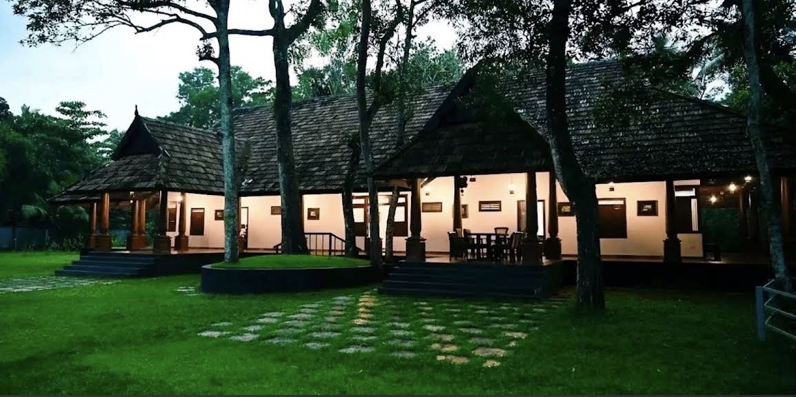 Luxury Hotel