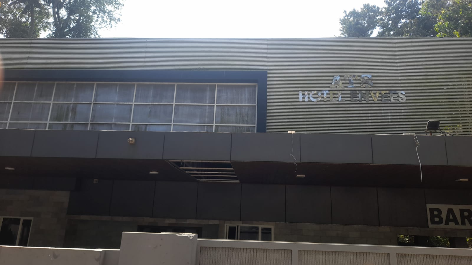 Luxury Hotel
