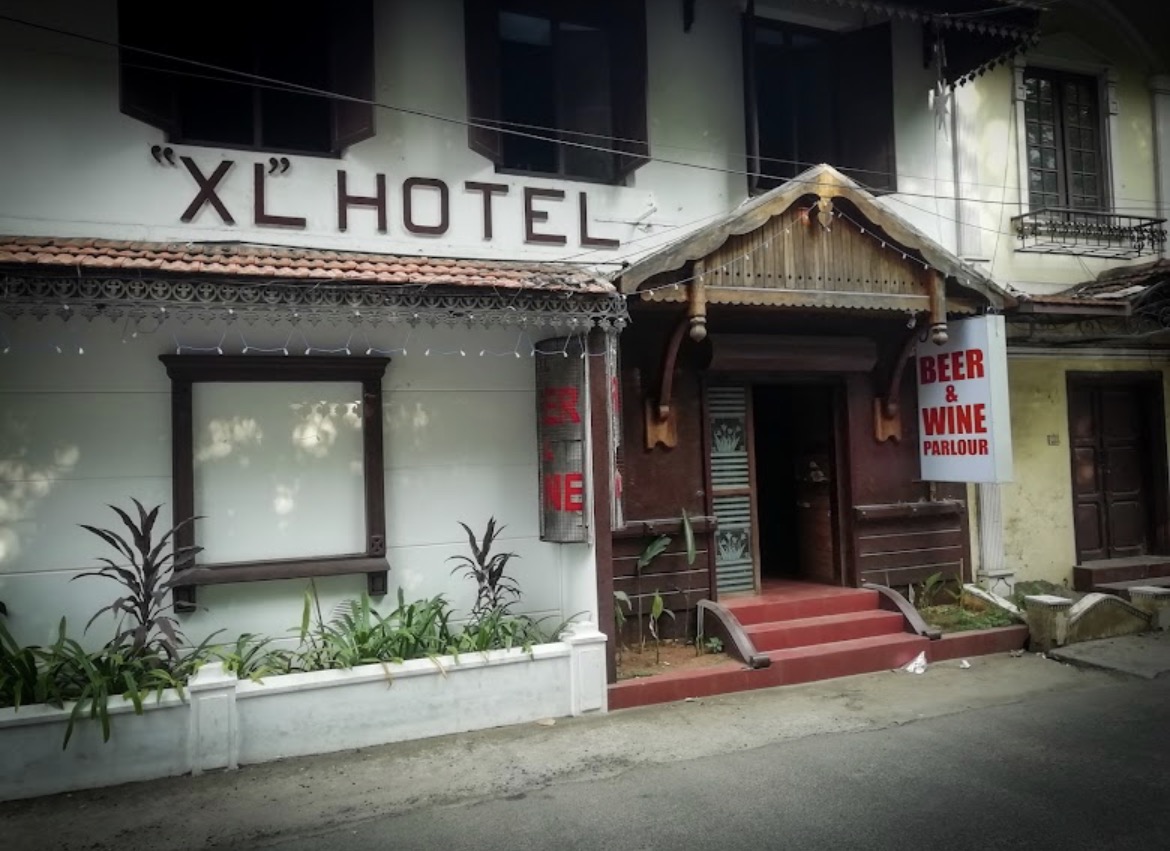 Luxury Hotel